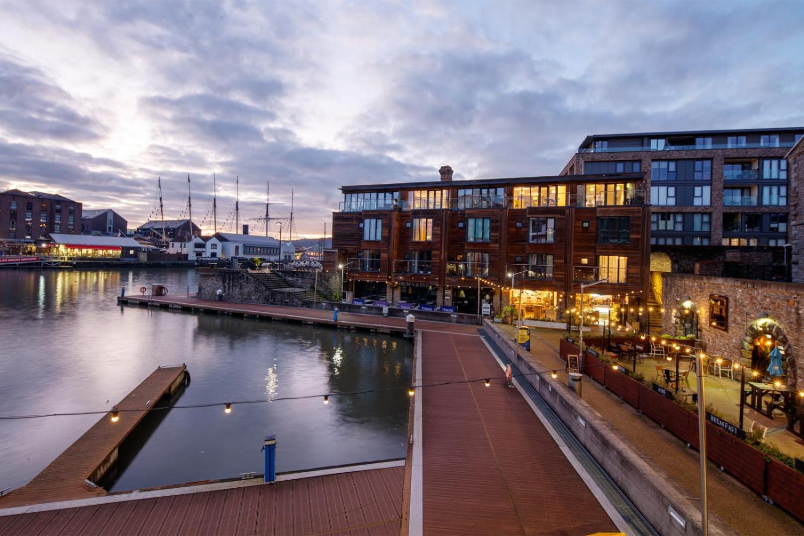 The Boat House Apartment By Cliftonvalley Apartments Bristol Exteriör bild